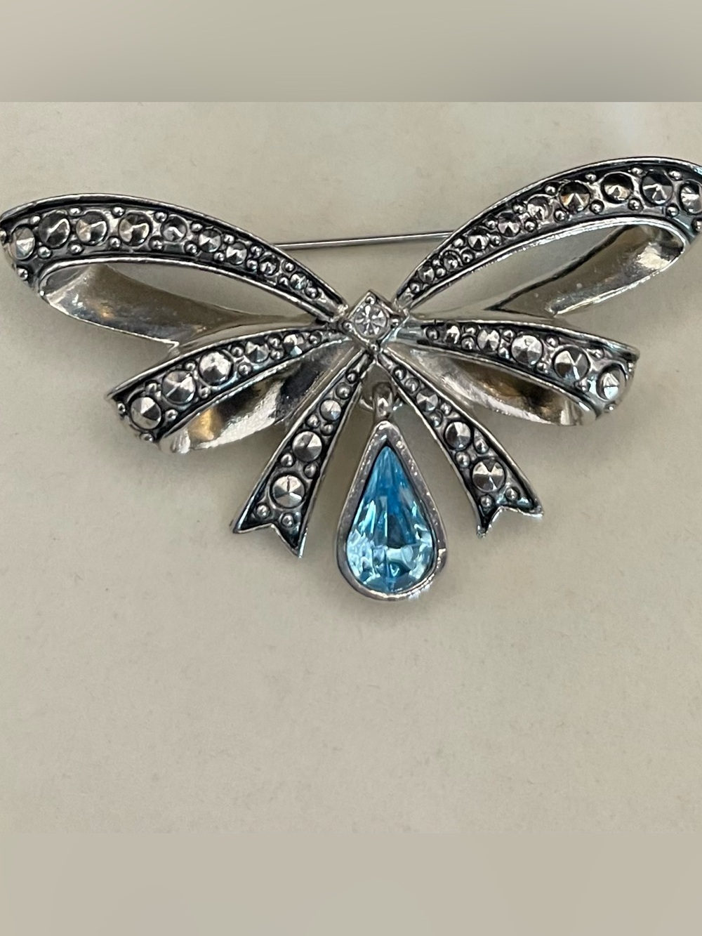 Vintage Avon Marcasite Bow Brooch Silver Tone Blue Teardrop Rhinestone Pin